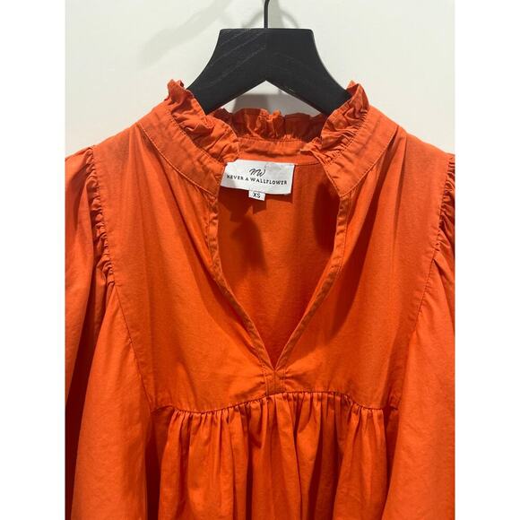 Never A Wallflower High Neck Ruffle Cotton V-Neck Blouse Sz XS - Picture 2 of 6